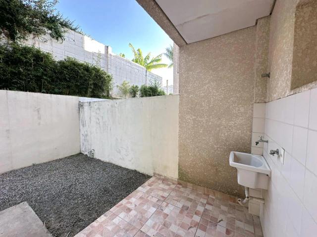 Casa / Sobrado em Condomínio para Venda em Mairinque/SP Dona Catarina 2 Quartos