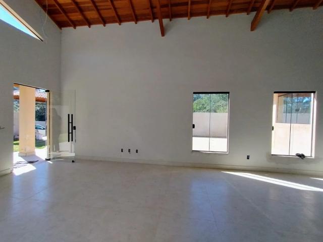 Casa / Sobrado em Condomínio para Venda em Mairinque/SP Dona Catarina 4 Quartos