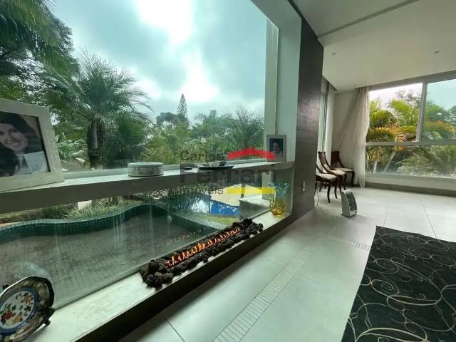 Casa / Sobrado em Condomínio para Venda em Mairiporã/SP Alpes da Cantareira 5 Quartos