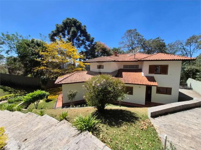 Casa / Sobrado em Condomínio para Venda em Mairiporã/SP Caraguatá 4 Quartos