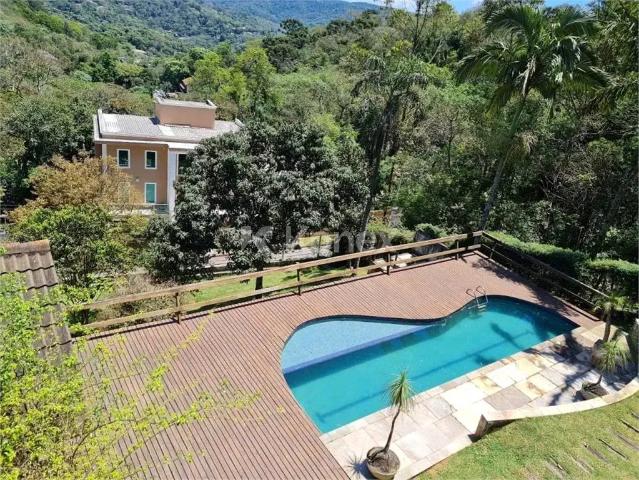 Casa / Sobrado em Condomínio para Venda em Mairiporã/SP Caraguatá 3 Quartos