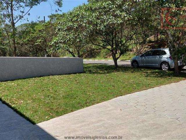 Casa / Sobrado em Condomínio para Venda em Mairiporã/SP Condominio Residencial Cantareira 4 Quartos