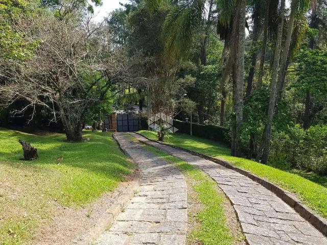 Casa / Sobrado em Condomínio para Venda em Mairiporã/SP Pirucaia 6 Quartos