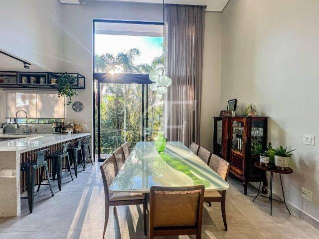 Casa / Sobrado em Condomínio para Venda em Mairiporã/SP Residencial Reserva Das Hortensias 3 Quartos