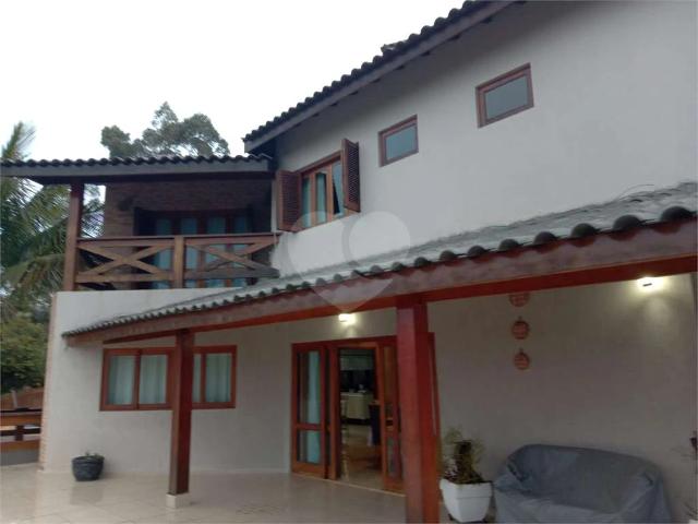 Casa / Sobrado em Condomínio para Venda em Mairiporã/SP Serra da Cantareira 4 Quartos