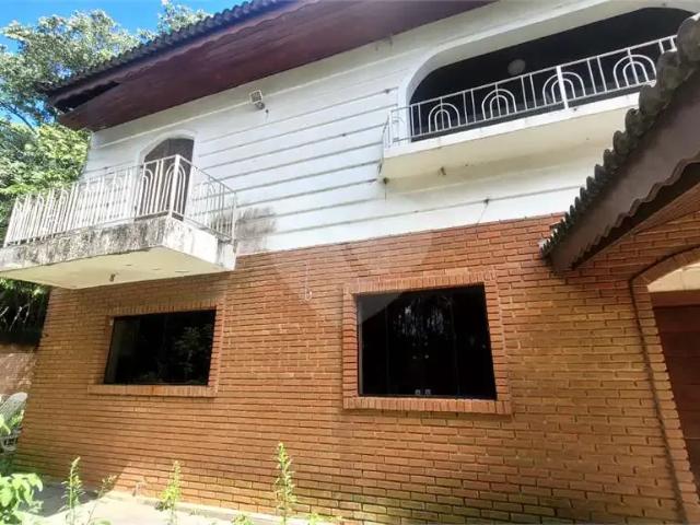 Casa / Sobrado em Condomínio para Venda em Mairiporã/SP Serra da Cantareira 4 Quartos