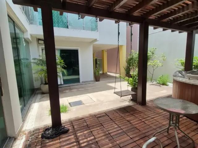 Casa / Sobrado em Condomínio para Venda em Manaus/AM Adrianópolis 4 Quartos
