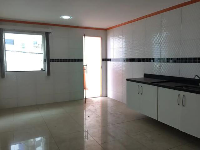 Casa / Sobrado em Condomínio para Venda em Manaus/AM Chapada 2 Quartos