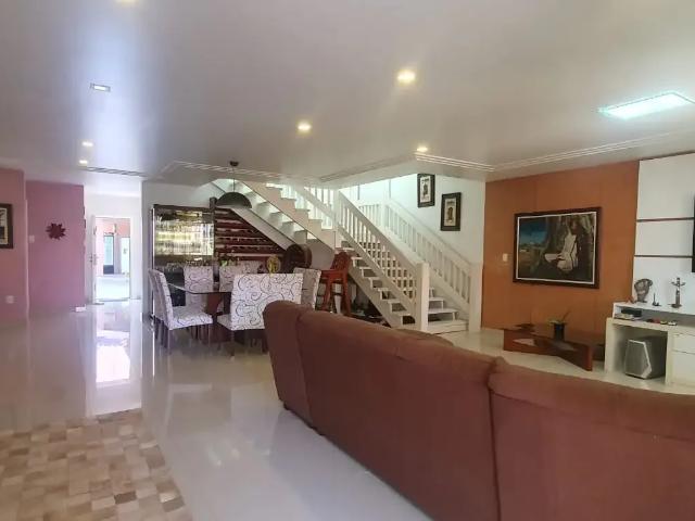 Casa / Sobrado em Condomínio para Venda em Manaus/AM Chapada 6 Quartos