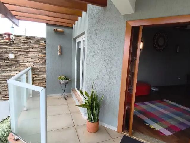 Casa / Sobrado em Condomínio para Venda em Mandaguaçu/PR Zona Oeste 3 Quartos