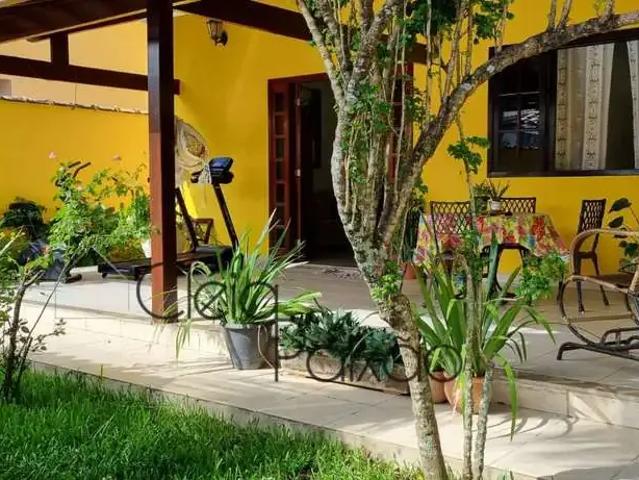 Casa / Sobrado em Condomínio para Venda em Maricá/RJ Centro 4 Quartos