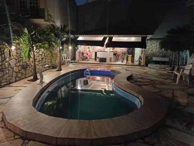 Casa / Sobrado em Condomínio para Venda em Maricá/RJ Centro 4 Quartos