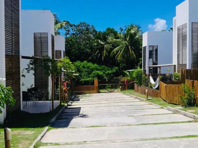 Casa / Sobrado em Condomínio para Venda em Mata de São João/BA Imbassai 2 Quartos