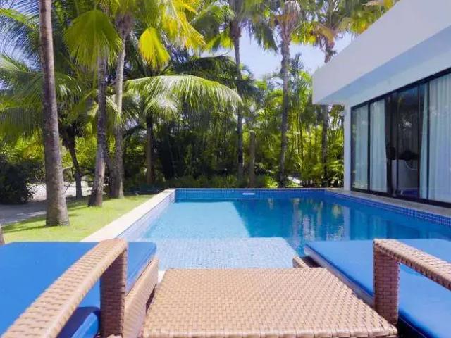 Casa / Sobrado em Condomínio para Venda em Mata de São João/BA Praia do Forte 4 Quartos
