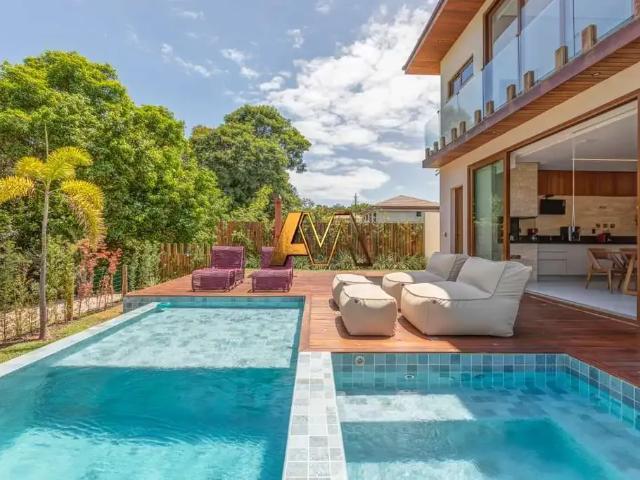 Casa / Sobrado em Condomínio para Venda em Mata de São João/BA Praia do Forte 5 Quartos