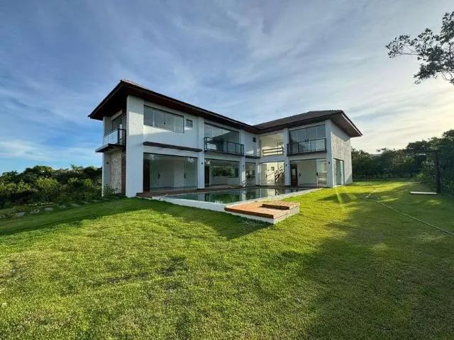 Casa / Sobrado em Condomínio para Venda em Mata de São João/BA Praia do Forte 5 Quartos