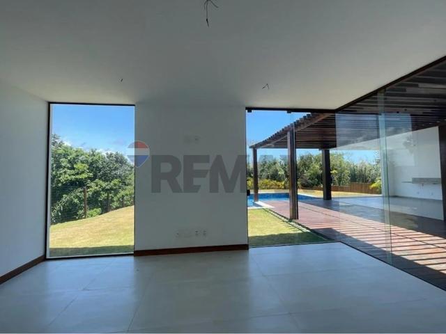 Casa / Sobrado em Condomínio para Venda em Mata de São João/BA Praia do Forte 5 Quartos