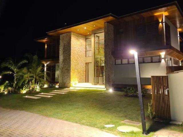 Casa / Sobrado em Condomínio para Venda em Mata de São João/BA Praia do Forte 6 Quartos