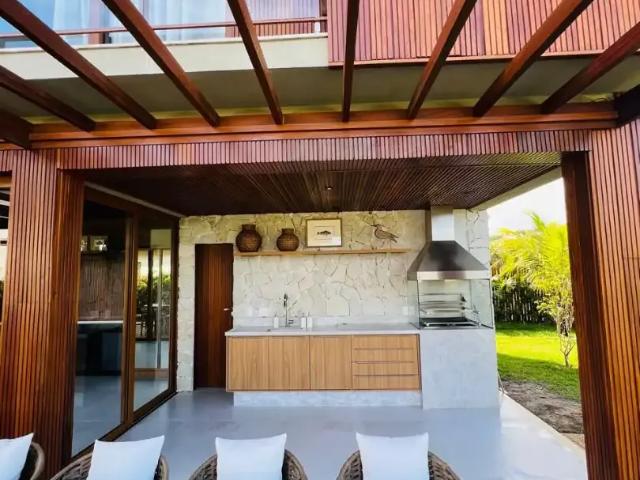 Casa / Sobrado em Condomínio para Venda em Mata de São João/BA Praia do Forte