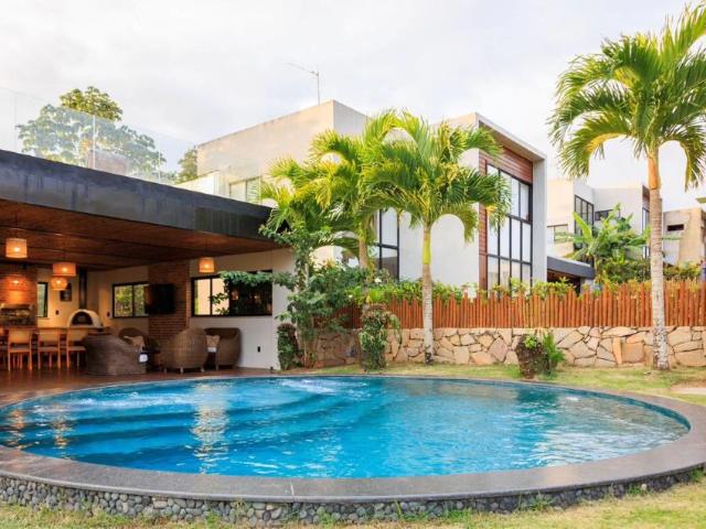 Casa / Sobrado em Condomínio para Venda em Mata de São João/BA Praia do Forte 7 Quartos