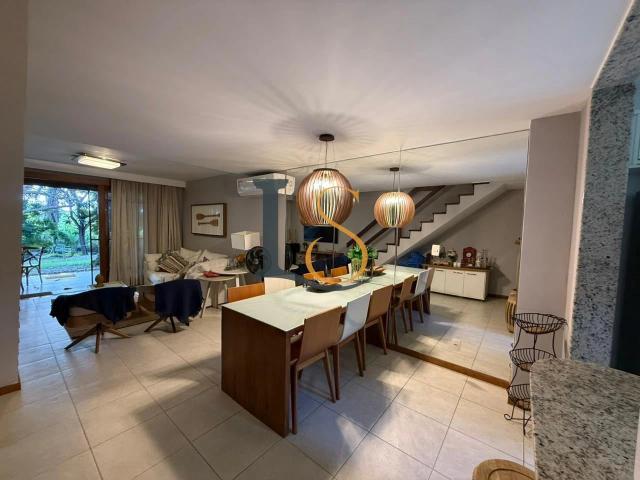 Casa / Sobrado em Condomínio para Venda em Mata de São João/BA Praia do Forte 2 Quartos