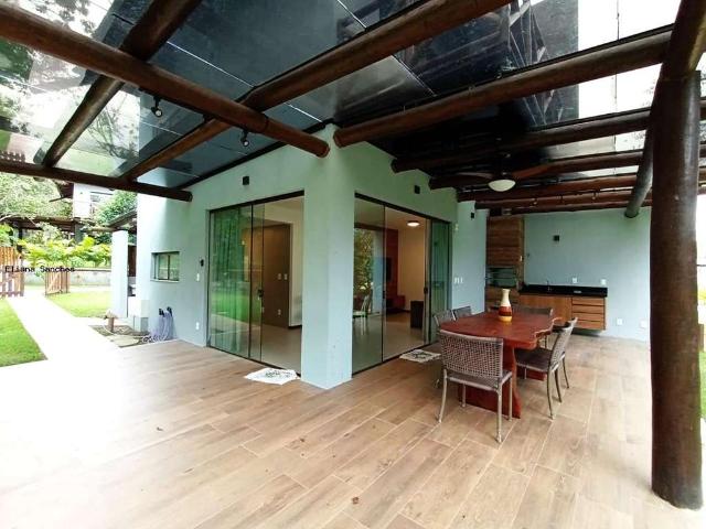 Casa / Sobrado em Condomínio para Venda em Mata de São João/BA Praia do Forte 3 Quartos