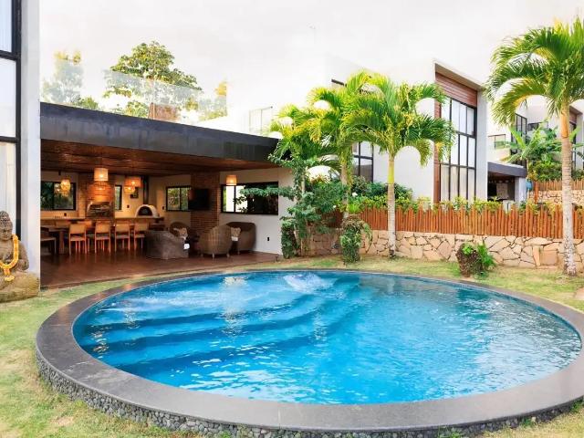 Casa / Sobrado em Condomínio para Venda em Mata de São João/BA Reserva da Sapiranga 7 Quartos