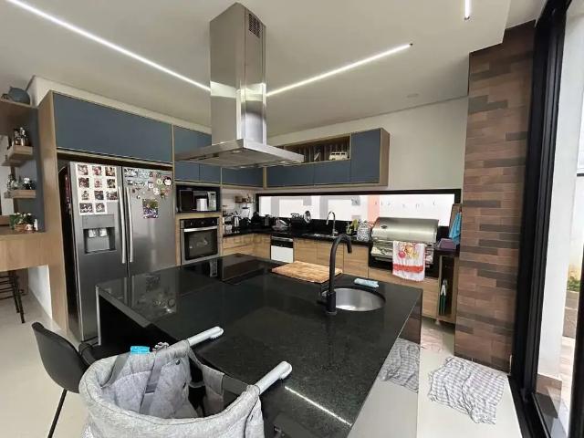 Casa / Sobrado em Condomínio para Venda em Mogi das Cruzes/SP Cézar de Souza 4 Quartos