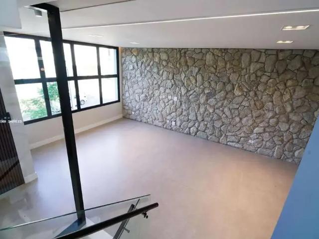 Casa / Sobrado em Condomínio para Venda em Mogi das Cruzes/SP Fazenda Rodeio 4 Quartos