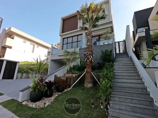 Casa / Sobrado em Condomínio para Venda em Mogi das Cruzes/SP Fazenda Rodeio 4 Quartos
