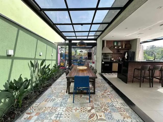 Casa / Sobrado em Condomínio para Venda em Mogi das Cruzes/SP Fazenda Rodeio 4 Quartos