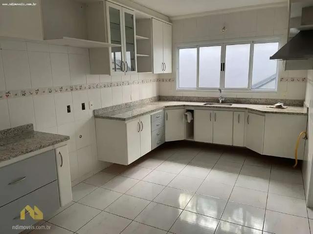 Casa / Sobrado em Condomínio para Venda em Mogi das Cruzes/SP Vila Oliveira 3 Quartos