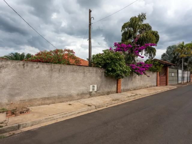 Casa / Sobrado em Condomínio para Venda em Monte Alto/SP Centro 2 Quartos