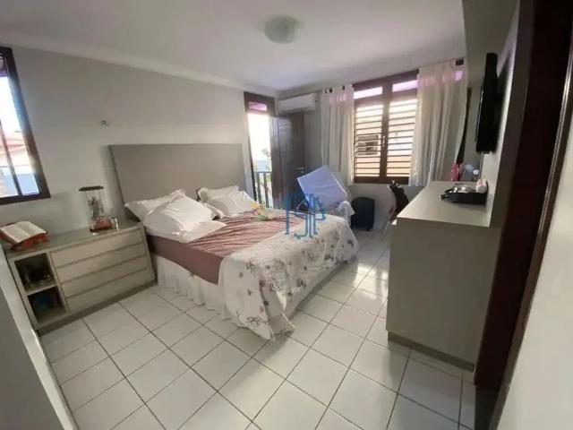 Casa / Sobrado em Condomínio para Venda em Natal/RN Candelária 3 Quartos