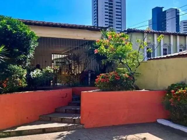 Casa / Sobrado em Condomínio para Venda em Natal/RN Lagoa Nova 3 Quartos