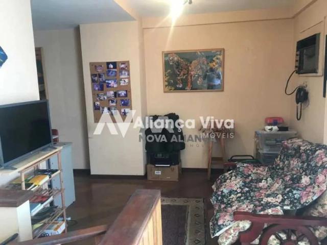 Casa / Sobrado em Condomínio para Venda em Niterói/RJ Vila Progresso 5 Quartos