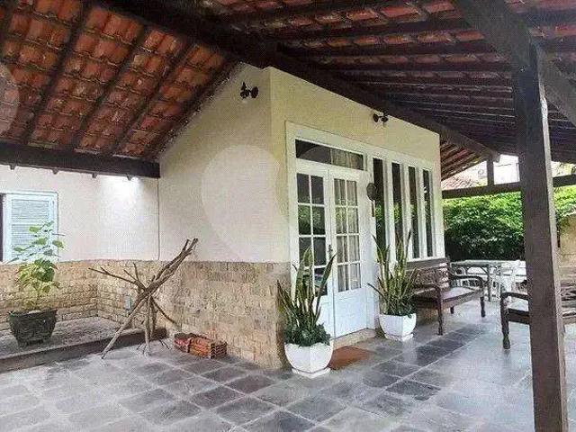 Casa / Sobrado em Condomínio para Venda em Niterói/RJ Badu 3 Quartos
