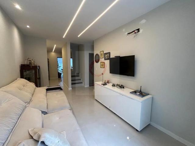 Casa / Sobrado em Condomínio para Venda em Niterói/RJ Badu 4 Quartos