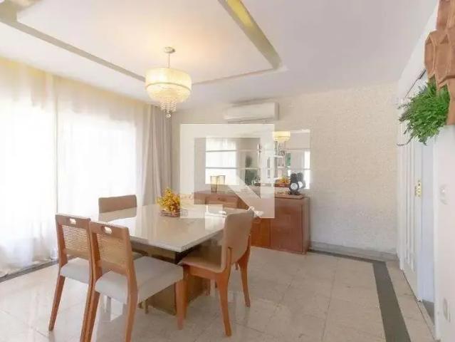 Casa / Sobrado em Condomínio para Venda em Niterói/RJ Badu 4 Quartos