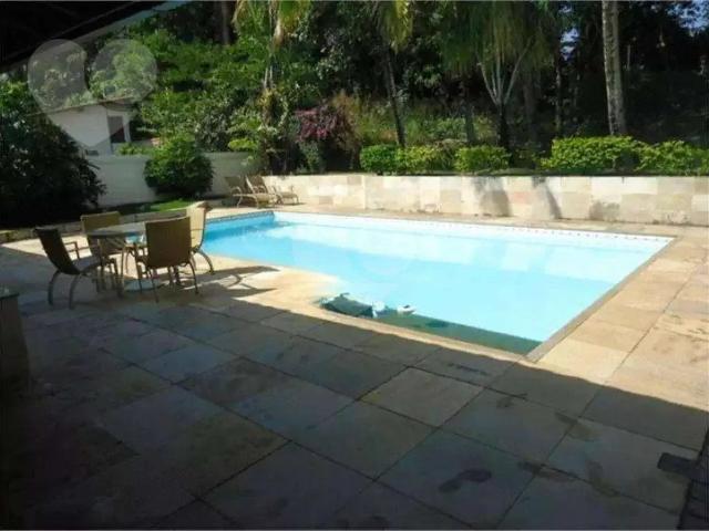 Casa / Sobrado em Condomínio para Venda em Niterói/RJ Camboinhas 5 Quartos