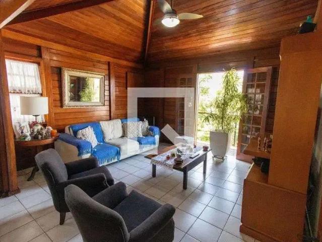 Casa / Sobrado em Condomínio para Venda em Niterói/RJ Cantagalo 5 Quartos