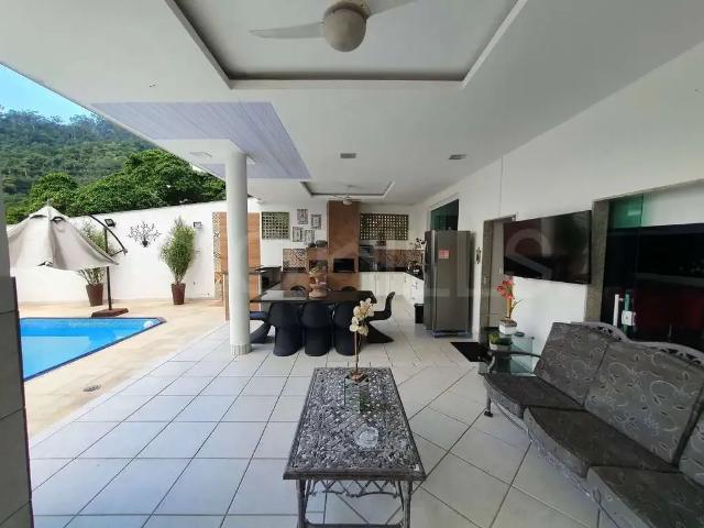 Casa / Sobrado em Condomínio para Venda em Niterói/RJ Charitas 4 Quartos