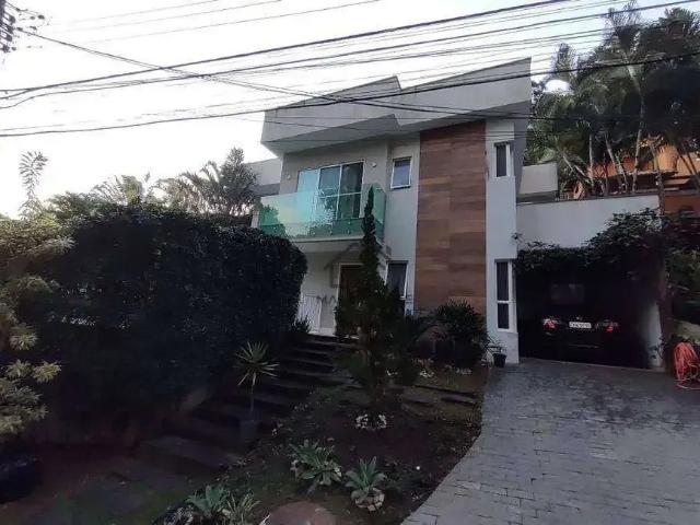 Casa / Sobrado em Condomínio para Venda em Niterói/RJ Engenho do Mato 3 Quartos