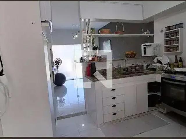 Casa / Sobrado em Condomínio para Venda em Niterói/RJ Engenho do Mato 2 Quartos