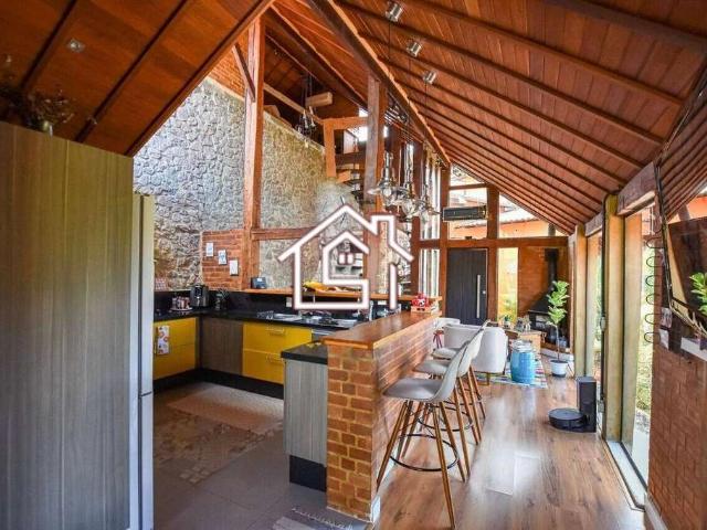 Casa / Sobrado em Condomínio para Venda em Niterói/RJ Itaipu 3 Quartos