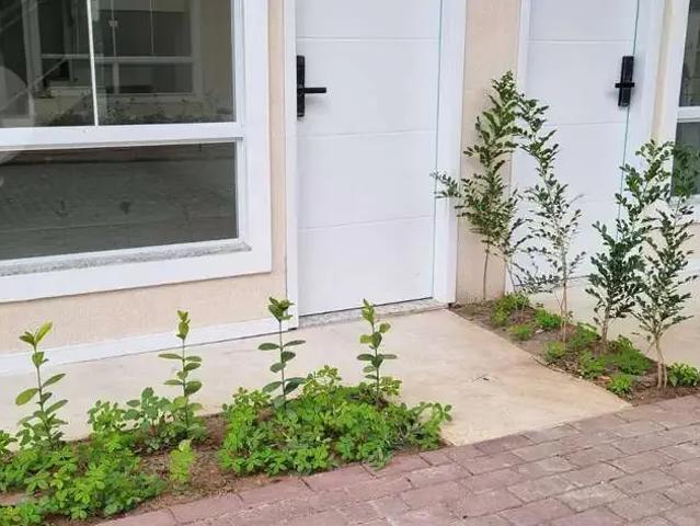 Casa / Sobrado em Condomínio para Venda em Niterói/RJ Itaipu 3 Quartos