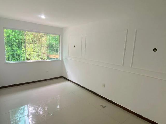 Casa / Sobrado em Condomínio para Venda em Niterói/RJ Itaipu 4 Quartos