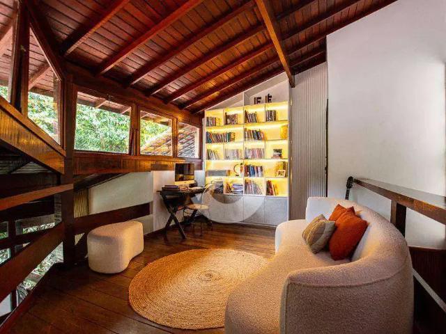 Casa / Sobrado em Condomínio para Venda em Niterói/RJ Itaipu 4 Quartos