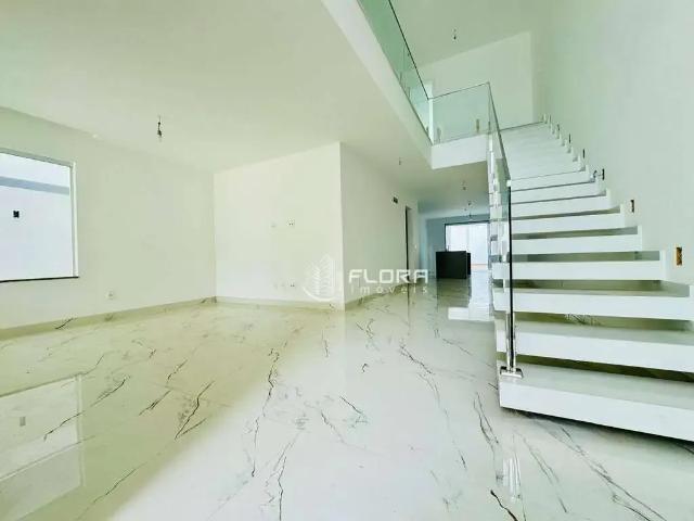 Casa / Sobrado em Condomínio para Venda em Niterói/RJ Itaipu 4 Quartos