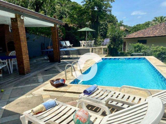 Casa / Sobrado em Condomínio para Venda em Niterói/RJ Itaipu 5 Quartos